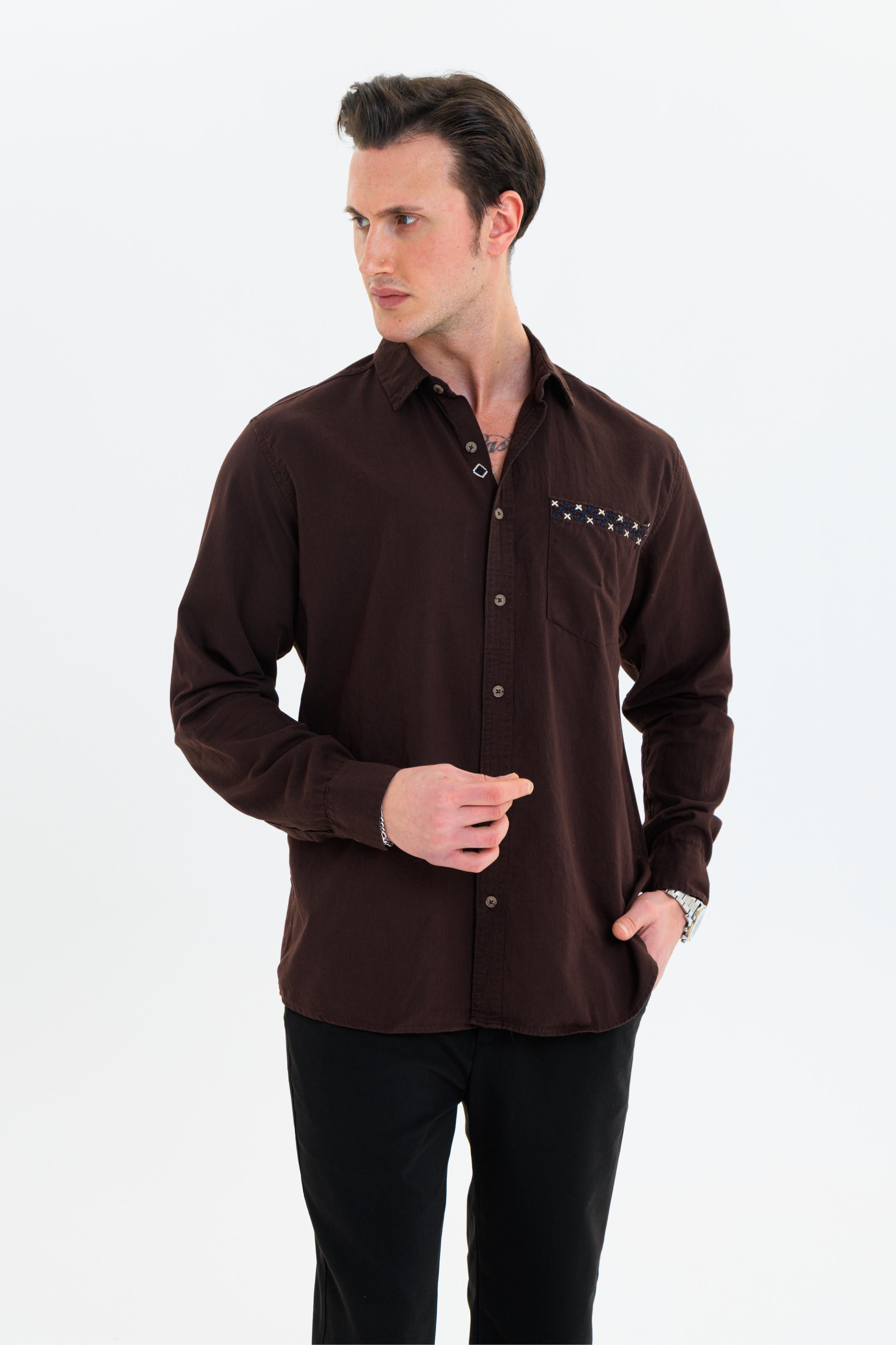 GEWER Erkek Slim Fit Cepli Nakış Detaylı %100 Pamuk Kahverengi GÖMLEK