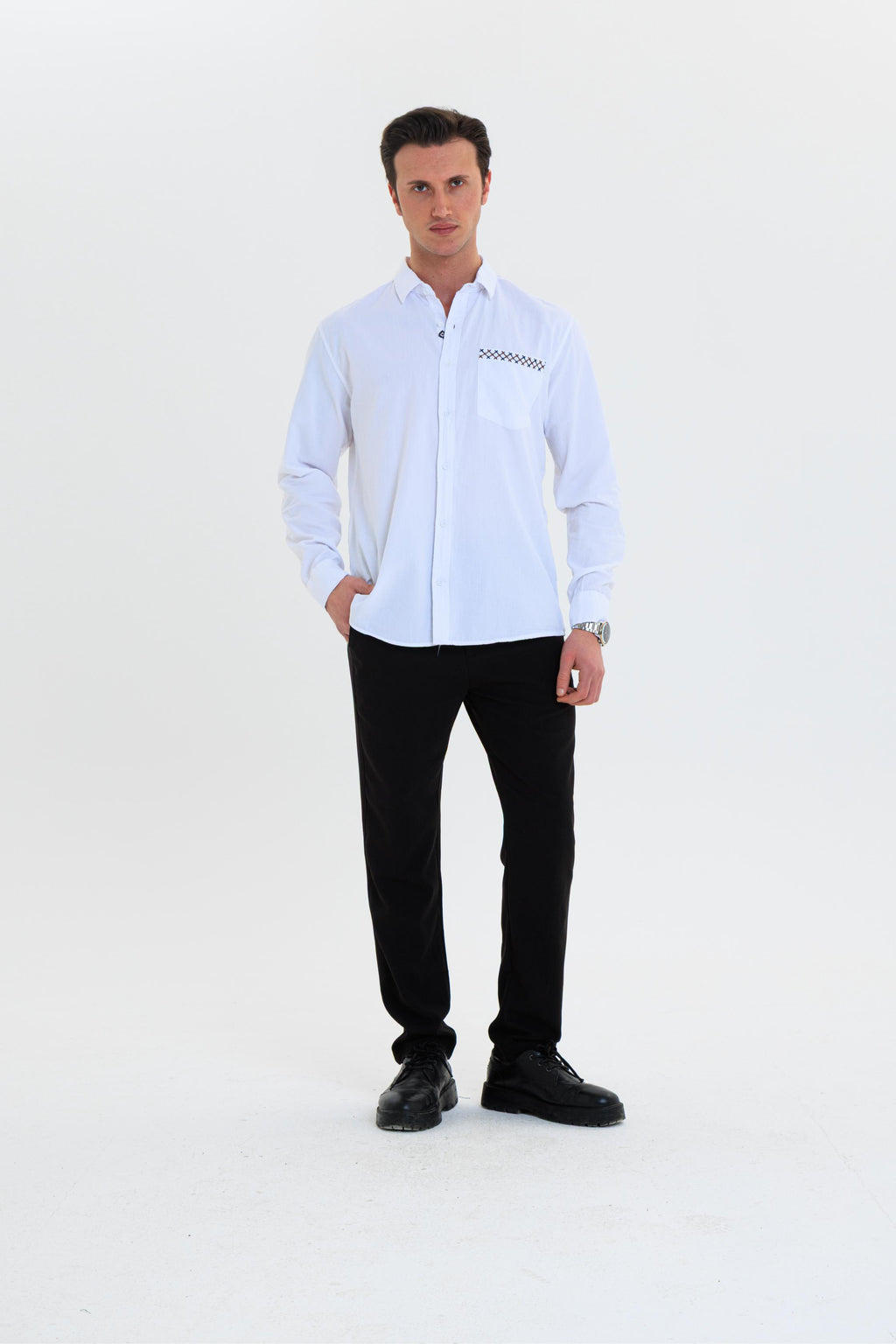 GEWER Erkek Slim Fit Cepli Nakış Detaylı %100 Pamuk Beyaz GÖMLEK