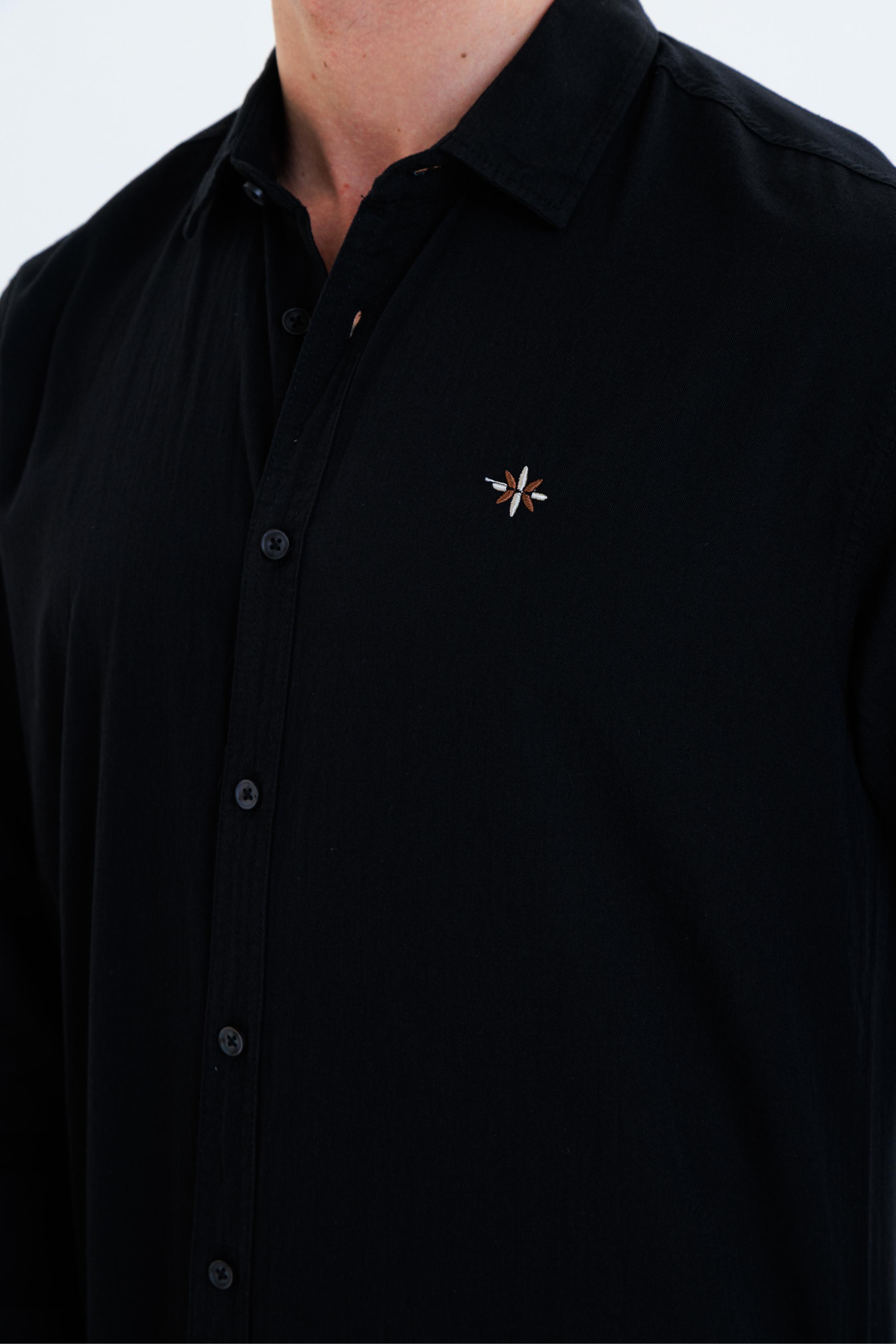 GEWER Erkek Slim Fit Nakış Detaylı Keten %100 Pamuk Siyah Gömlek