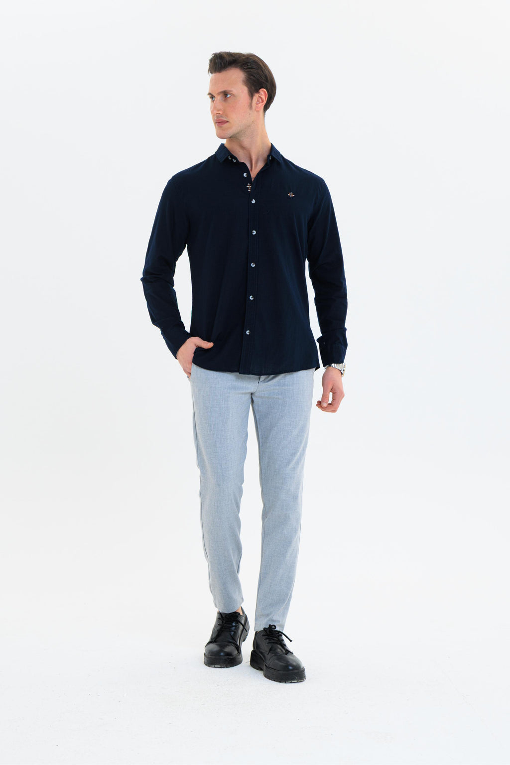 GEWER Erkek Slim Fit Nakış Detaylı Keten %100 Pamuk Lacivert Gömlek