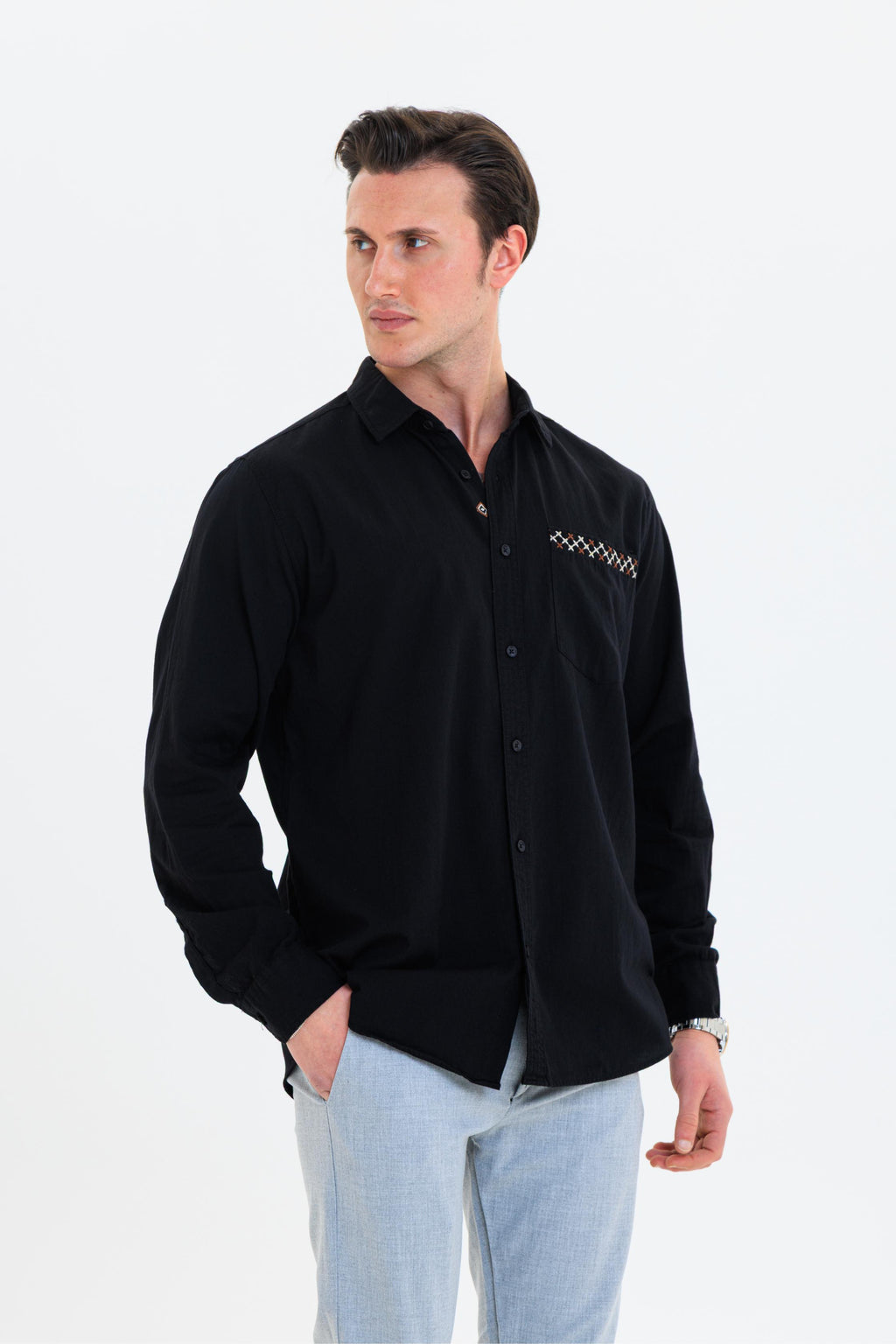 GEWER Erkek Slim Fit Cepli Nakış Detaylı %100 Pamuk Siyah GÖMLEK