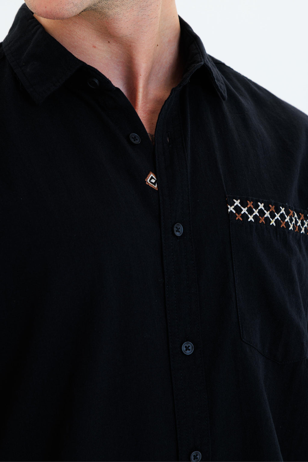 GEWER Erkek Slim Fit Cepli Nakış Detaylı %100 Pamuk Siyah GÖMLEK